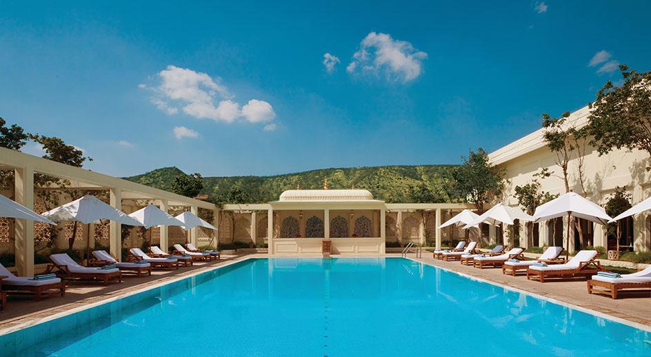 Trident Jaipur Hotel Exterior photo The swimming pool at the Taj Bengal