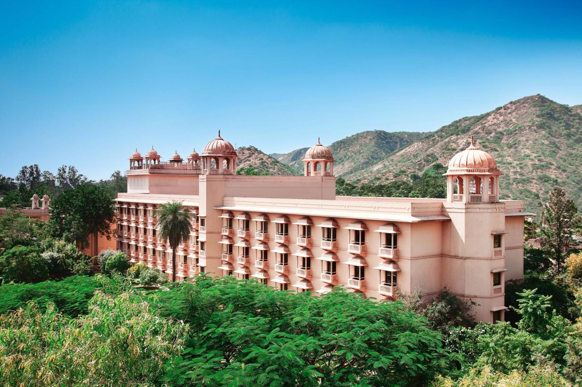 Trident Jaipur Hotel Exterior photo The Taj Mahal Palace and Resort, Agra
